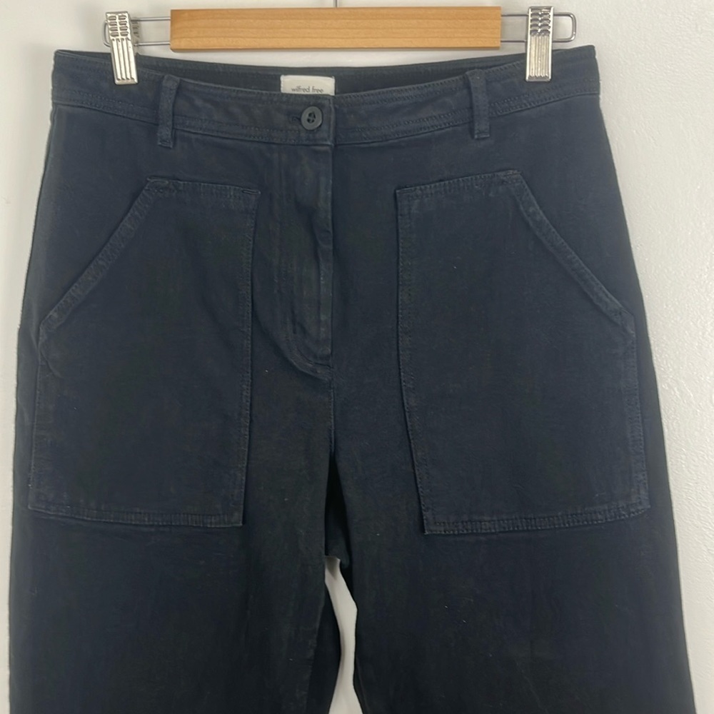 Aritzia Wilfred Free Modern Utility Pant in Black - Picture 2 of 9